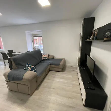 Bonito Apartamento Reformado Cerca Del Centro * 빌바오